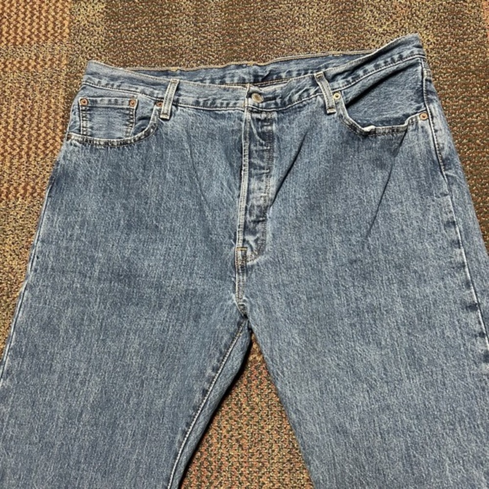 Levi's Jeans Men's 40x32 Original Fit 501 Button‎ Fly 100% Cotton Med Wash